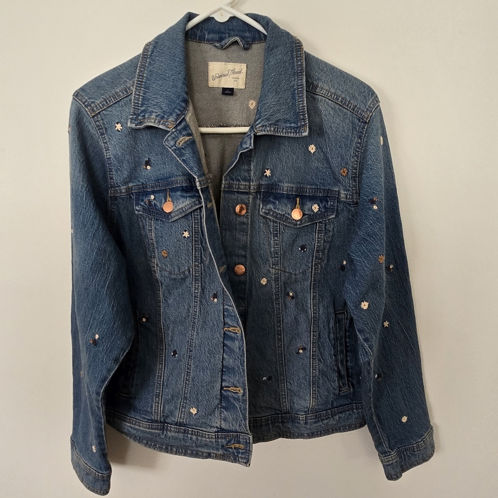 Universal Thread Blue Jeans Classic Fit